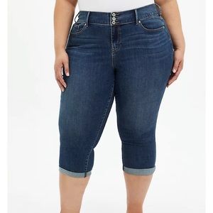 Torrid size 24 crop jegging super soft medium wash